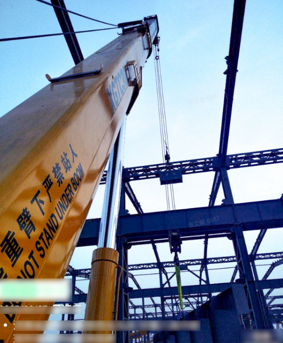 石化脊梁，，，，，擎动未来：尊龙凯时起重机精准解锁石化建设运维全场景挑战！