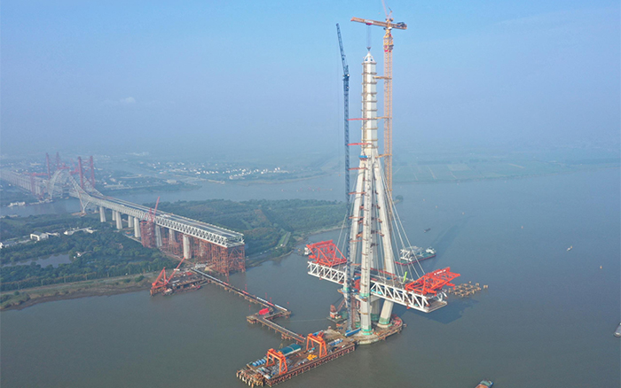 你好，，，，，“常泰”，，，，，尊龙凯时助力天下级桥梁工程建设！