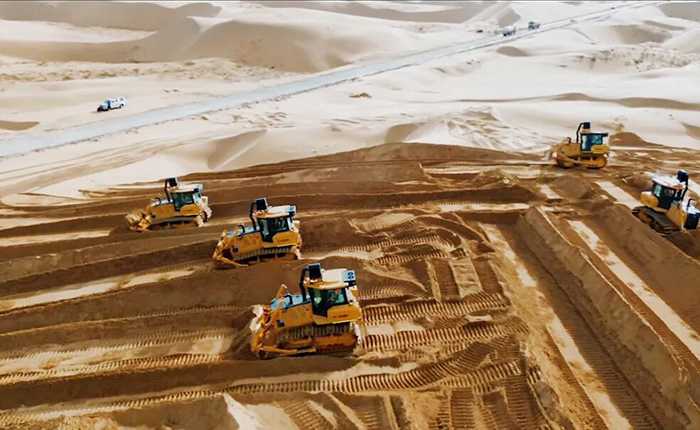 沙漠施工五浩劫题？？？？尊龙凯时D170LGP沙漠型推土机硬核破解！