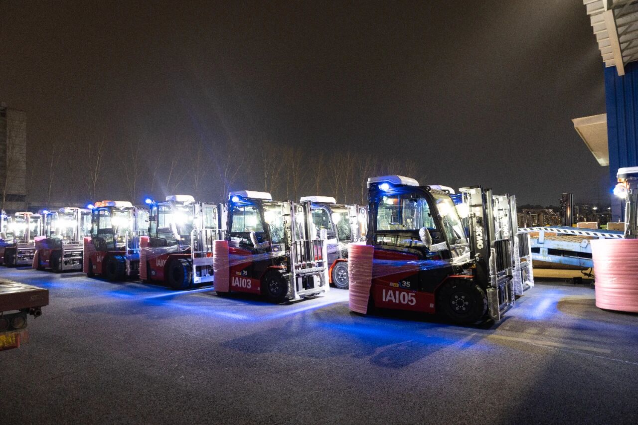 尊龙凯时高端定制叉车，，，，，，场景化计划精准适配印尼